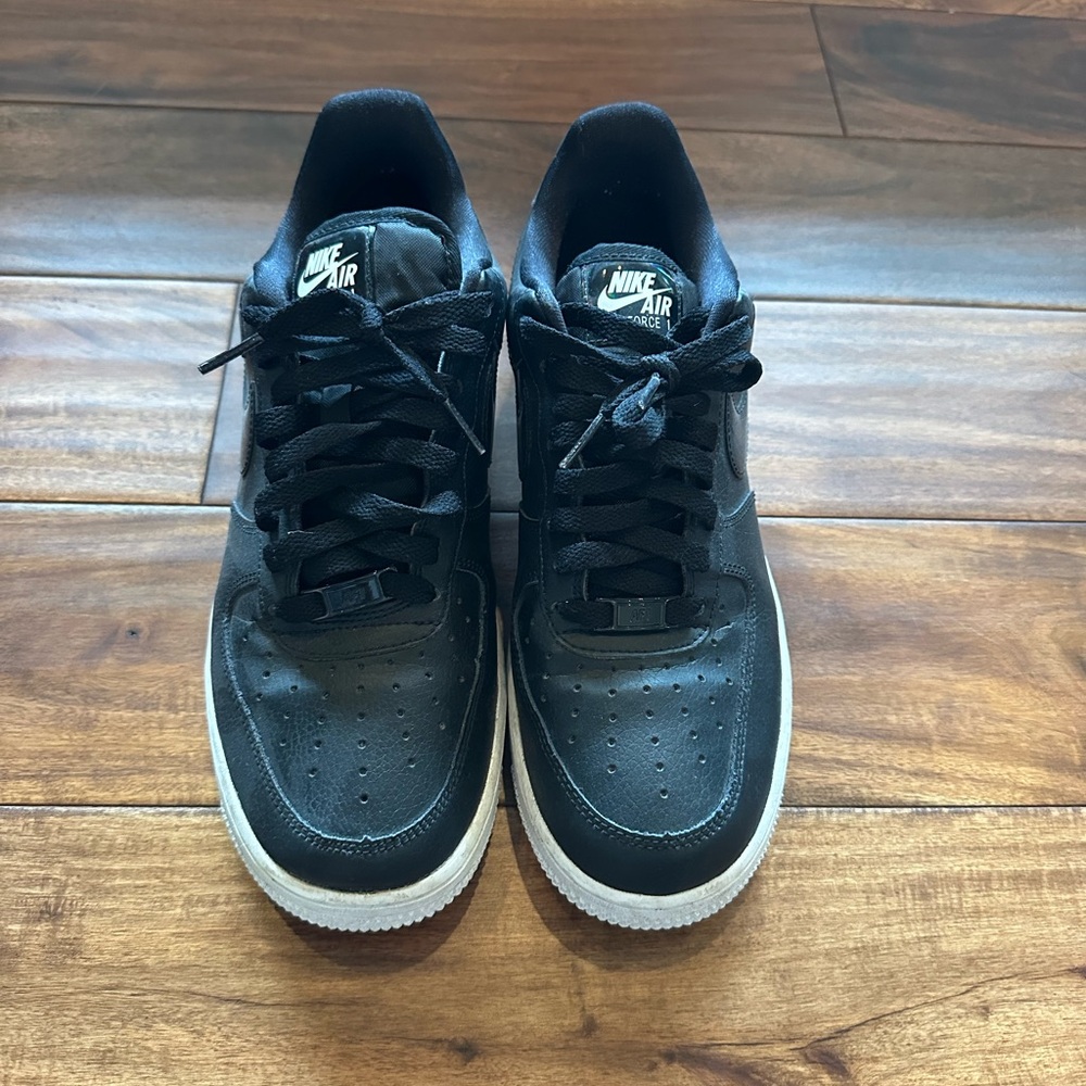 Nike Air Women’s Black and White Sneakers